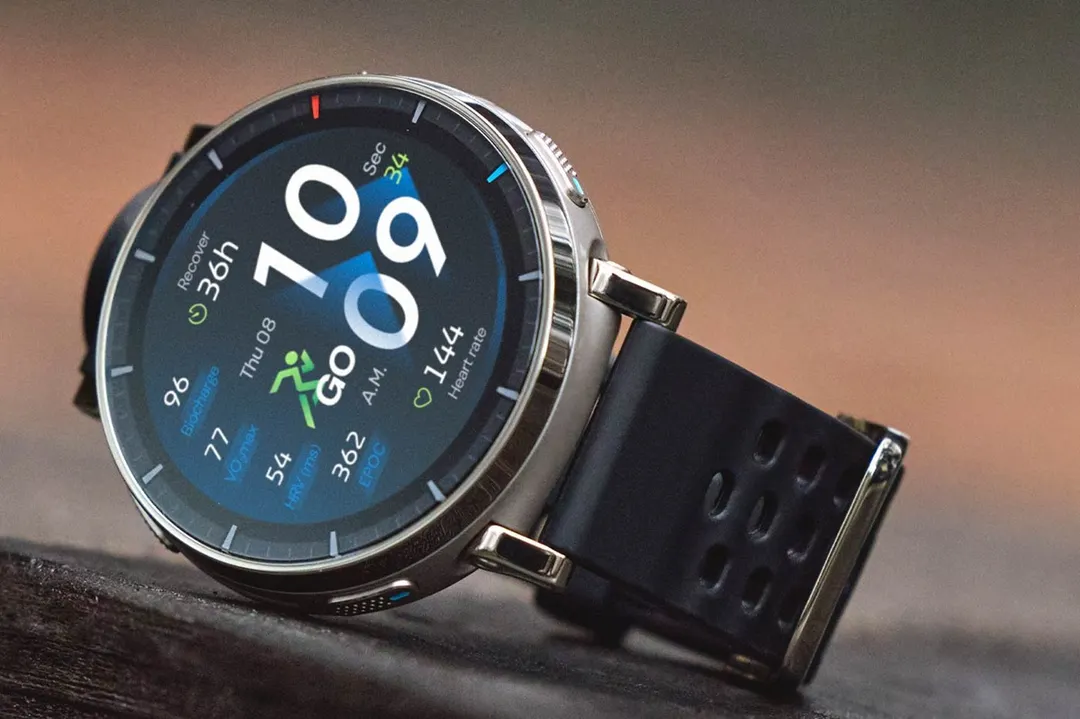 Estética sofisticada, pantalla AMOLED y monitoreo diario para cuidar tu salud.
