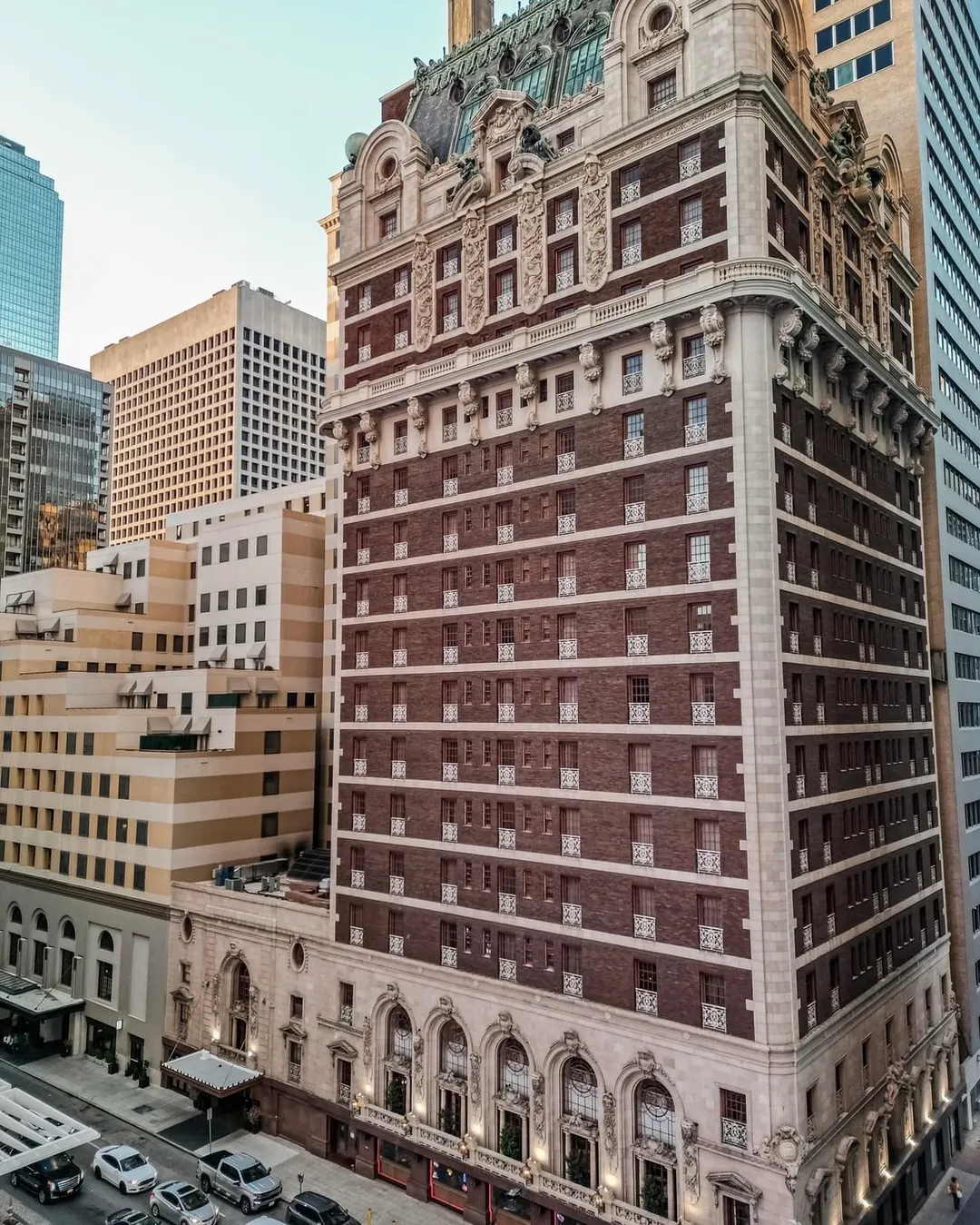 El lujoso hotel donde se hospedará argentina en Dallas.