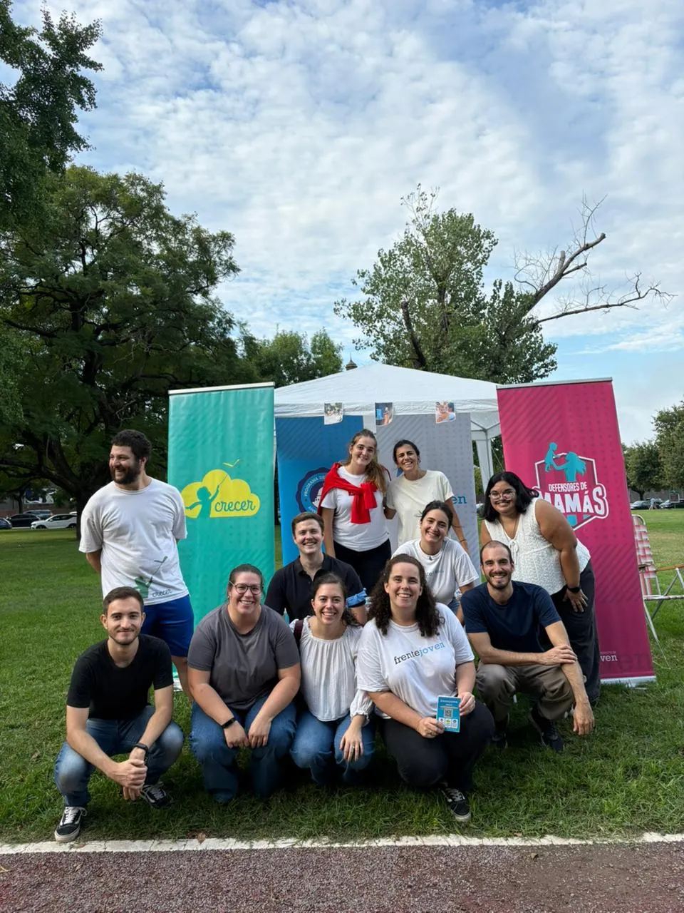 Algunos de los voluntarios de Buenos Aires en la marcha del 28 de marzo