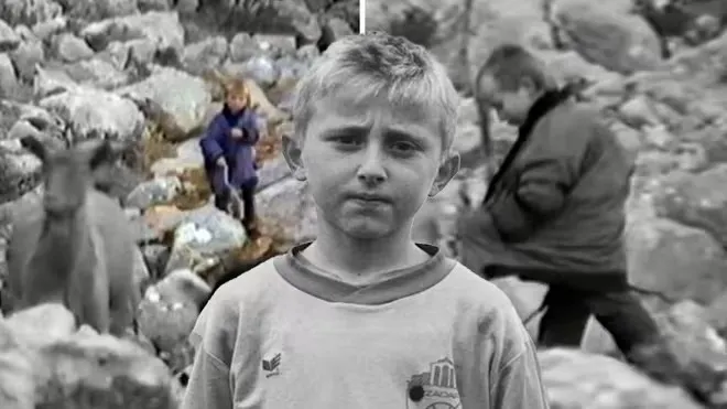 De pequeño huyó de la guerra y el fútbol le salvó la vida.