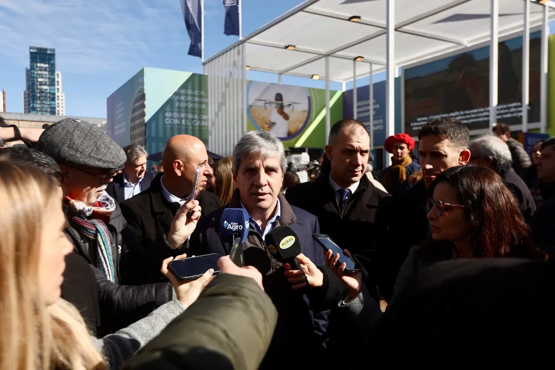 Luis Caputo en el predio de Palermo