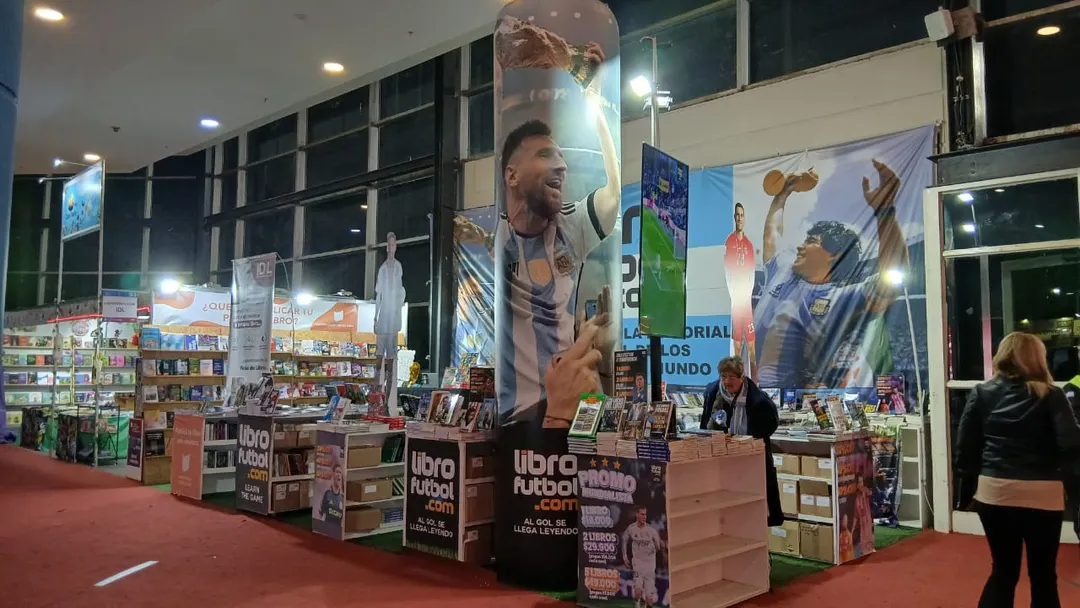 LibrosFútbol estuvo presente en la Feria del Libro.