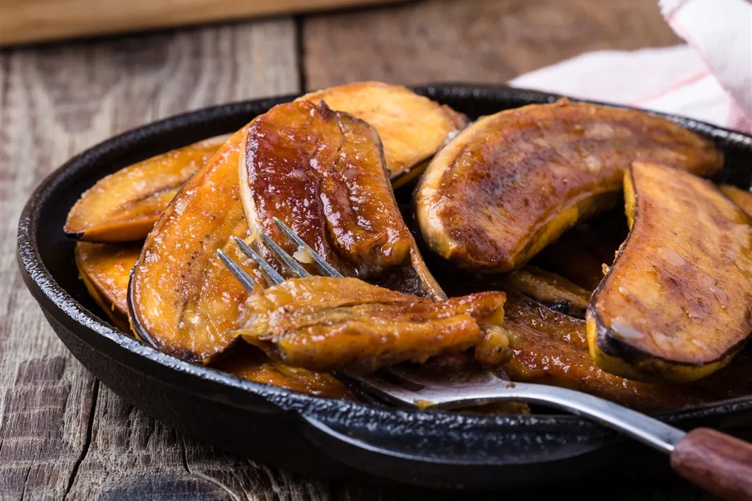 La receta más sencilla de bananas caramelizadas.