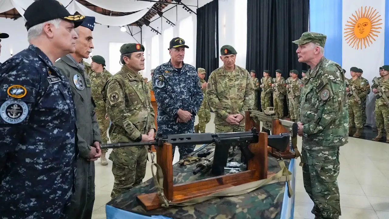Las Fuerzas Armadas recibieron los primeros fusiles ARAD-5 y ARAD-7 que comenzarán a reemplazar progresivamente al histórico FAL.