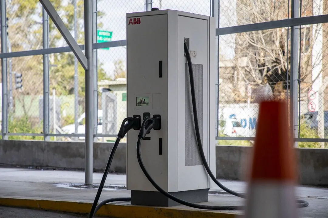 Los autos eléctricos son amigables con el medio ambiente.