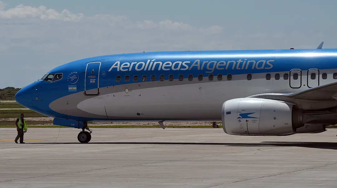 La medida de fuerza está motivada por el estancamiento en las negociaciones paritarias con Aerolíneas Argentinas. 