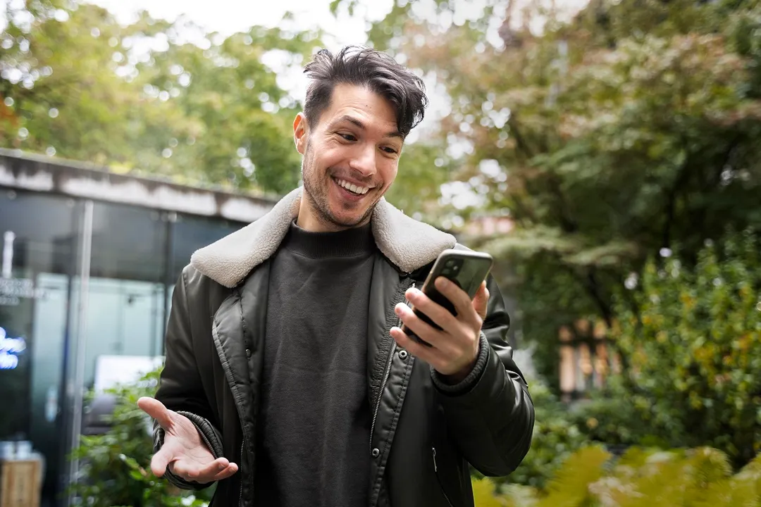Shein ofrece la oportunidad de compar productos desde la comodidad del celular. 