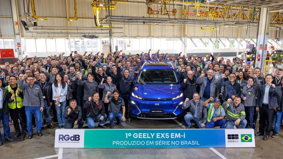 El primer Geely producido en América: arrancó la fabricación del EX5 EM-i híbrido enchufable en Brasil