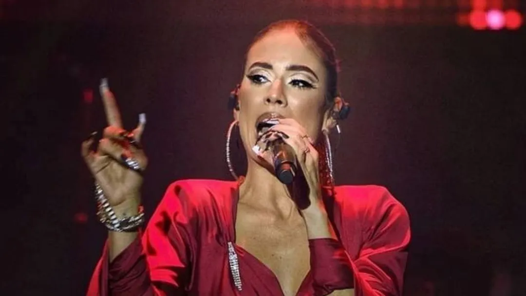 RATING. La reina del flow