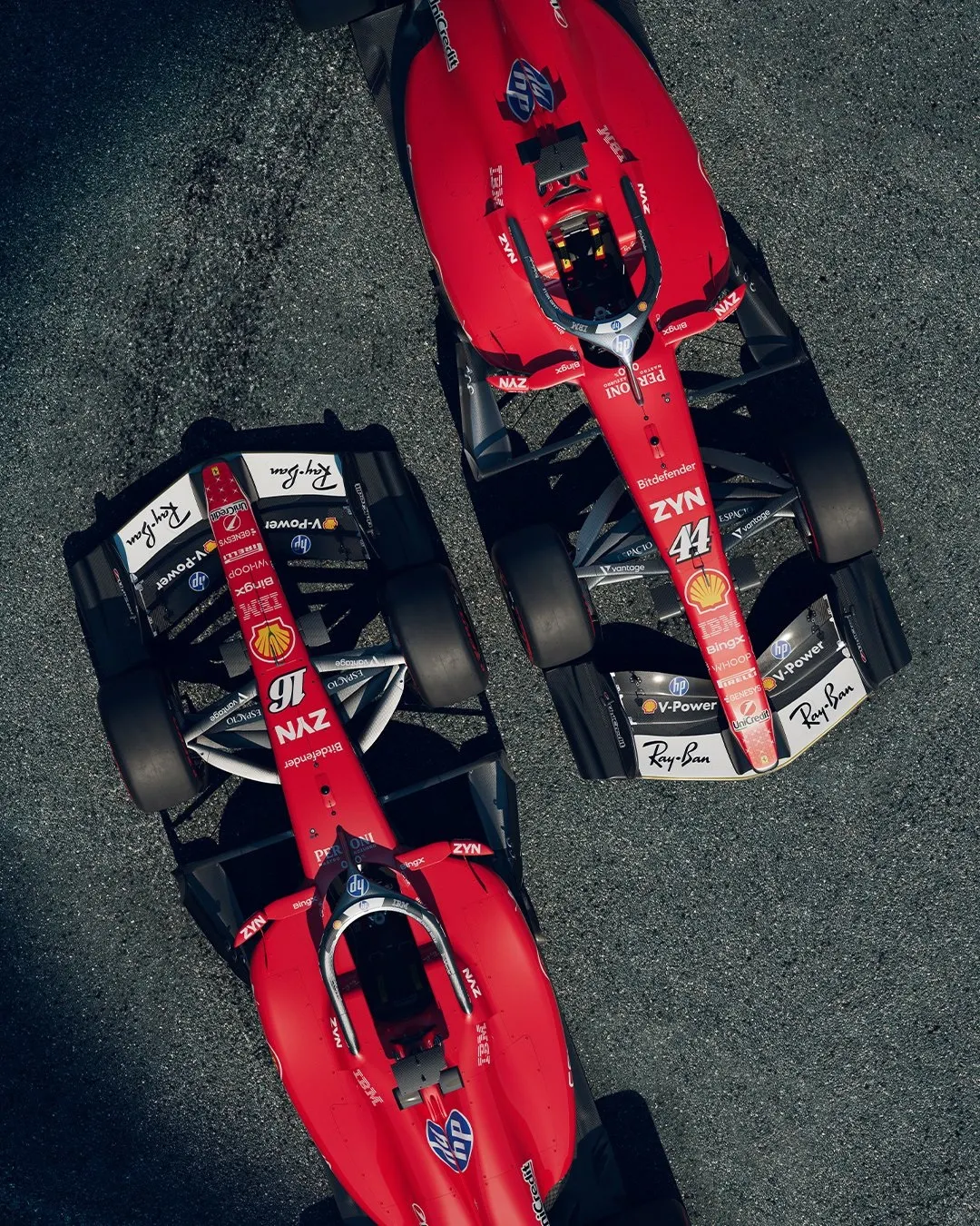 Las Ferrari de Charles Leclerc y Lewis Hamilton lucirán una decoración inspirada en el F310 que Michael Schumacher condujo en 1996.