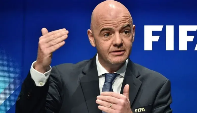 Infantino apoya un Mundial 2030 con 64 selecciones. 