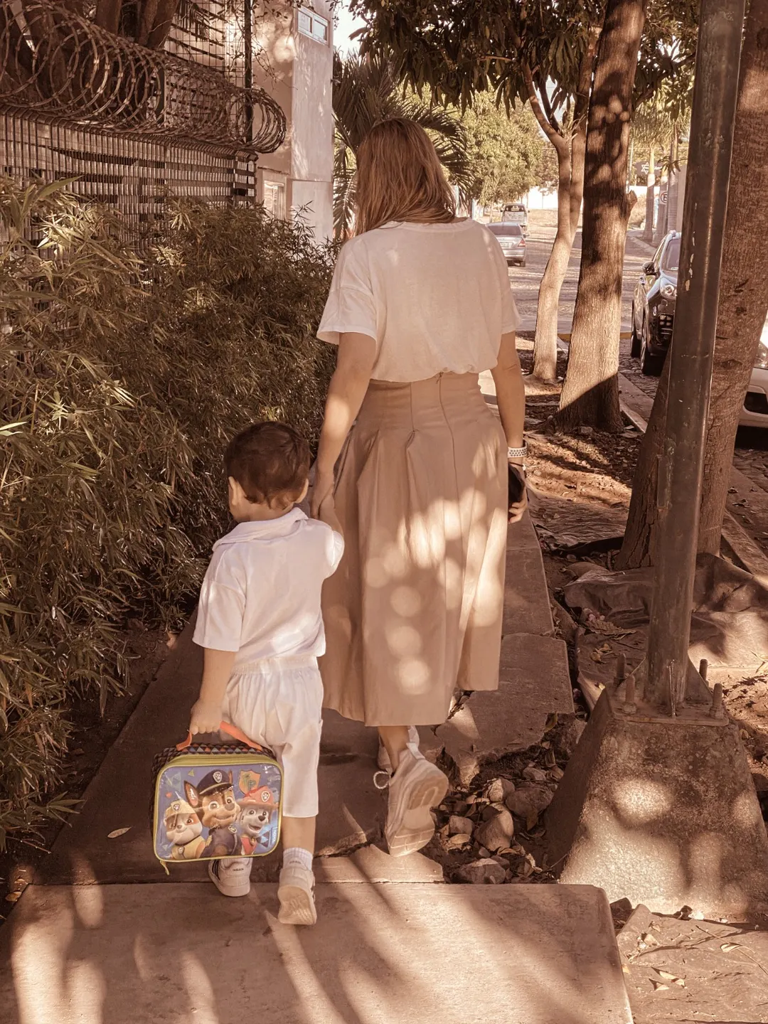 Son más fuertes además cuando les toca mantener a su descendencia.