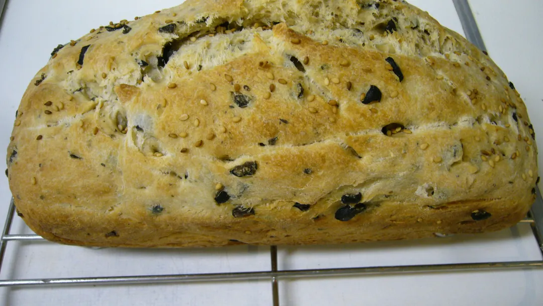 En algunas versiones de esta receta se agregan hierbas aromáticas.