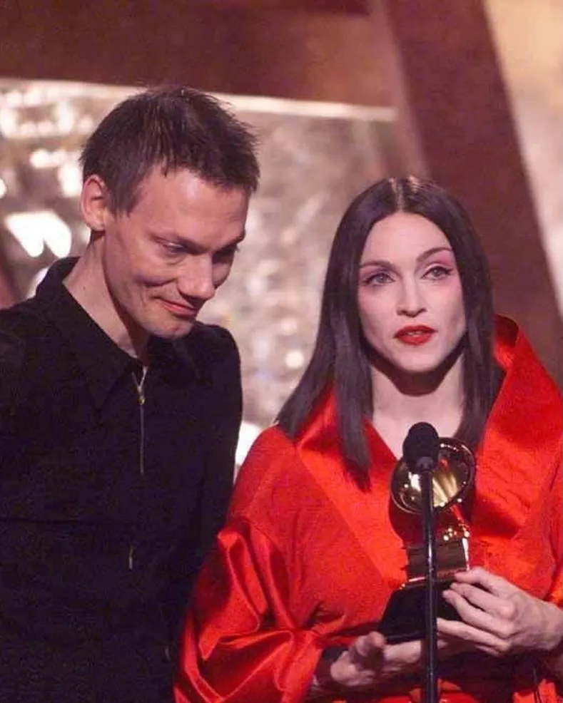William Orbit y Madonna forjaron un inconfundible sonido que marcó el cierre de los intensos años 90 y abrió una puerta a la generación del 2000.