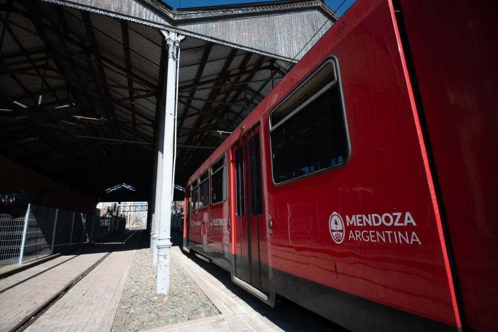 Obras en la Estación Mendoza del Metrotranvía. 