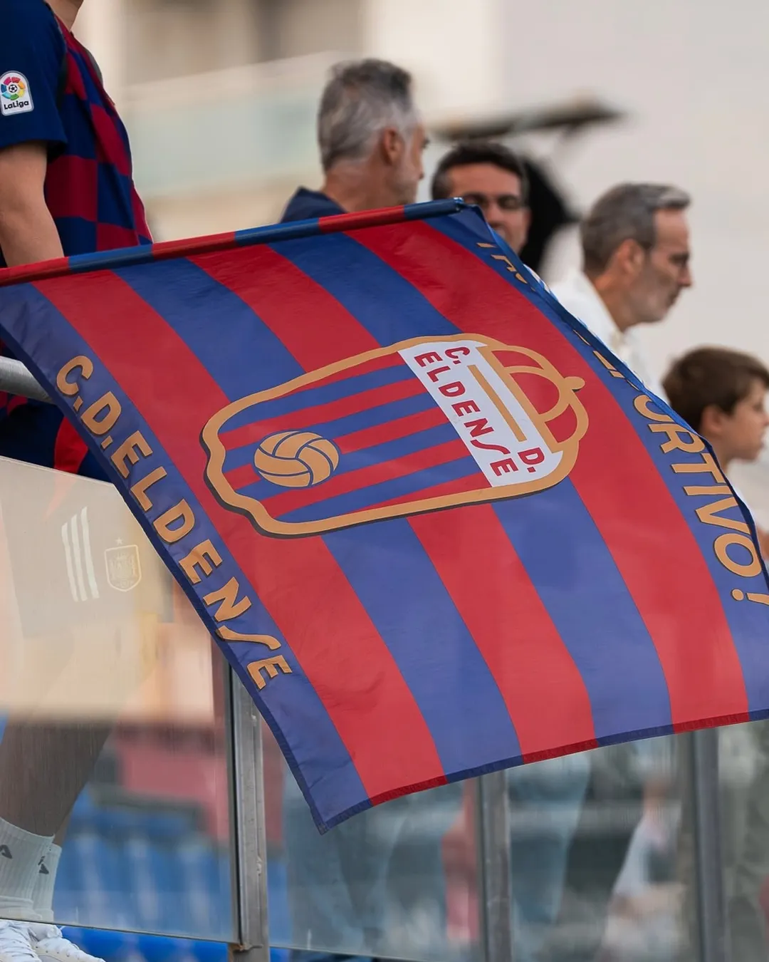El Eldense anunció oficialmente la adquisición de la entidad por parte de Leo Messi.