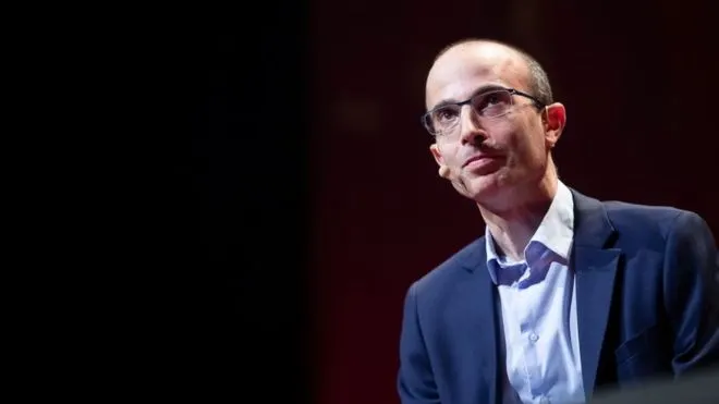 El historiador Yuval Noah Harari, uno de los pocos que habla en claro sobre la IA.