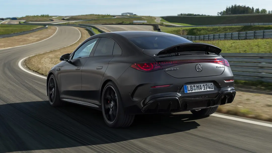 Mercedes AMG reveló el nuevo CLA 45 4MATIC+