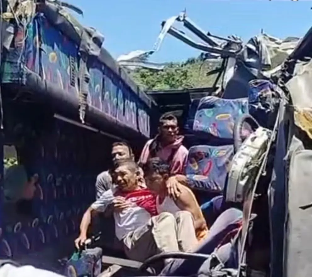 Fuertes imágenes del accidente en Sucre