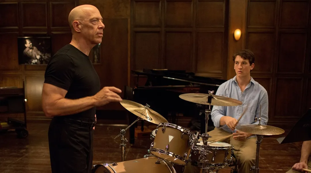 J.K. Simmons y Miles Teller en un gran duelo actoral. 