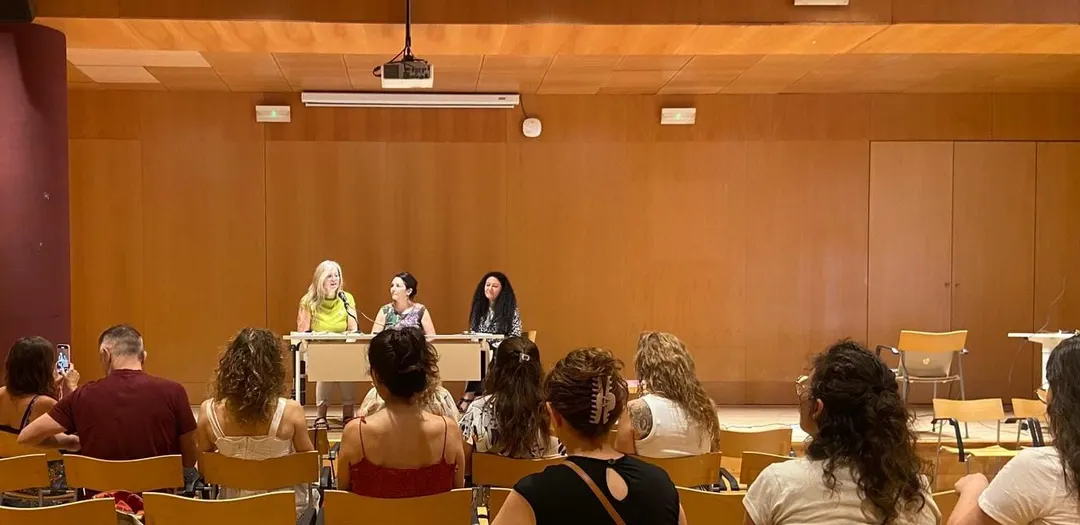 Estuvieron presentes Laura Krochik (Presidente), Julieta Saulo (directora de Servicios Hospitalarios) e Iardena Stilman (Directora Ejecutiva). 