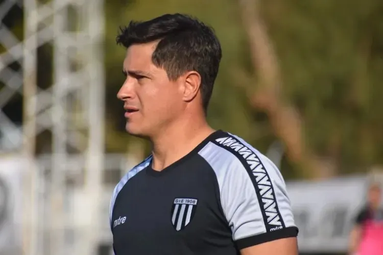 Ezequiel Medrán dejó de ser el técnico del Lobo