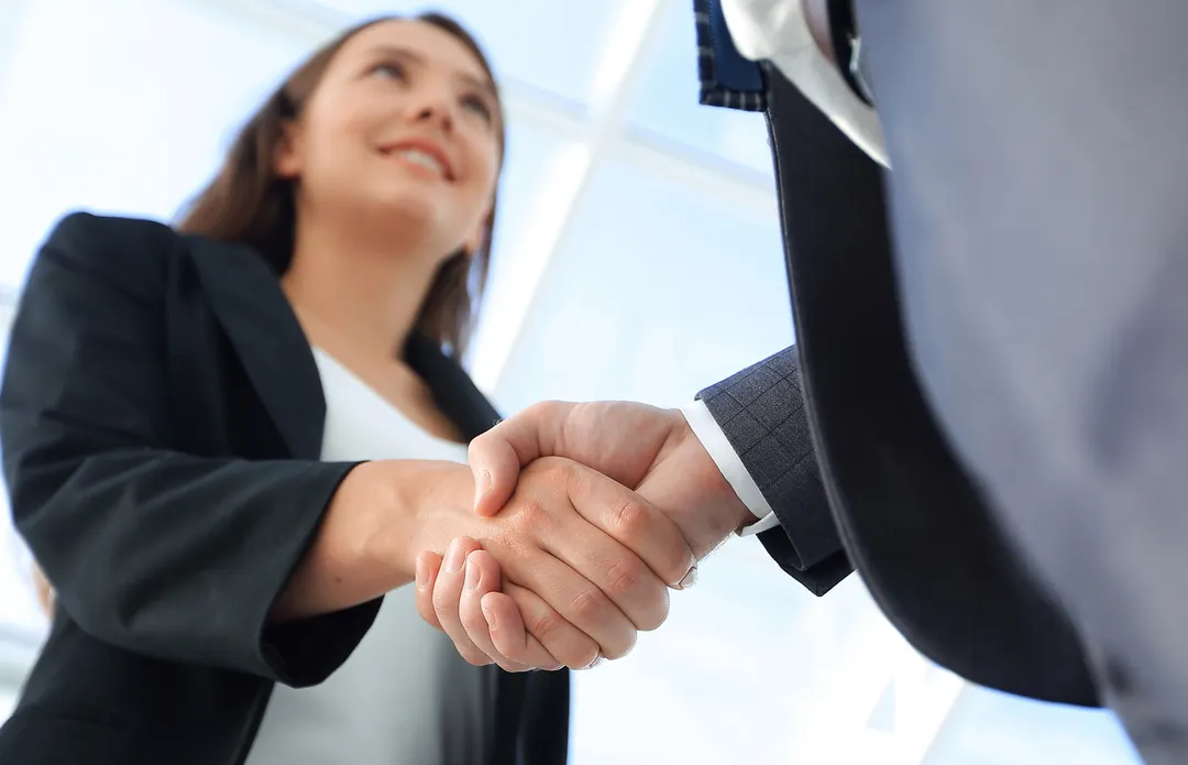 Las empresas terminan avanzando a la velocidad que la confianza que existe entre las personas les permite.