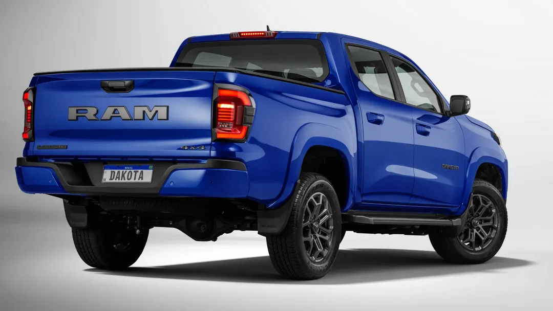 Ram Dakota Laramie Night Edition