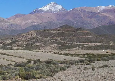 El cerro San Jorge, donde está el yacimiento que explotará la empresa de capitales mixtos. 