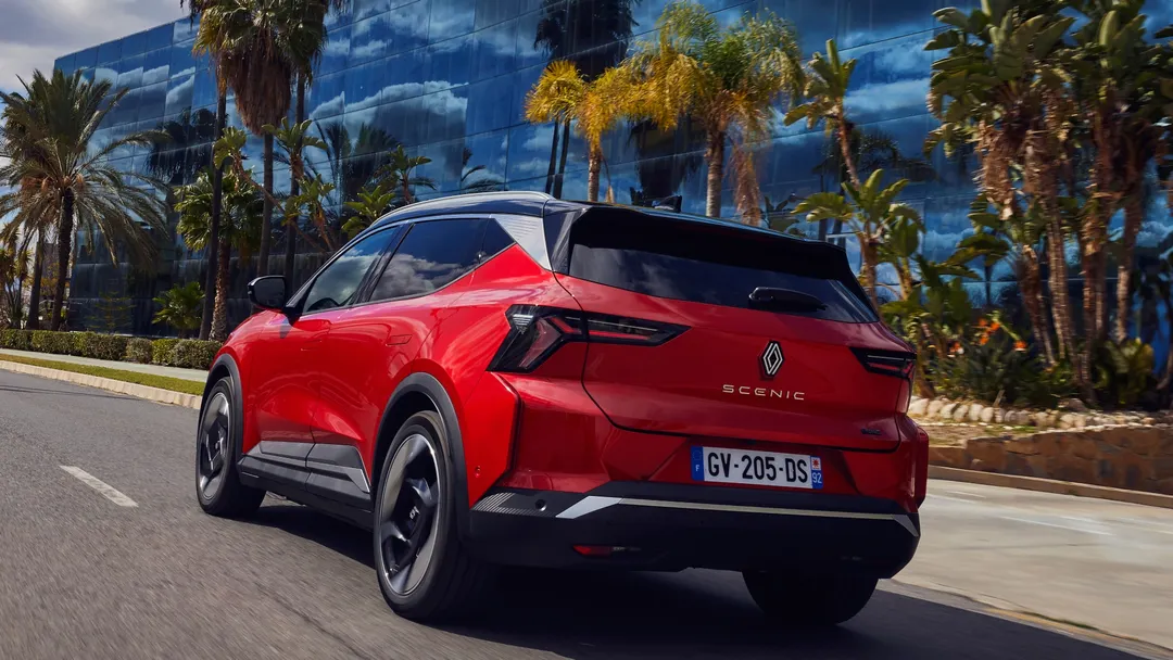 Renault Scenic mejora su autonomía y suma tecnología bidireccional