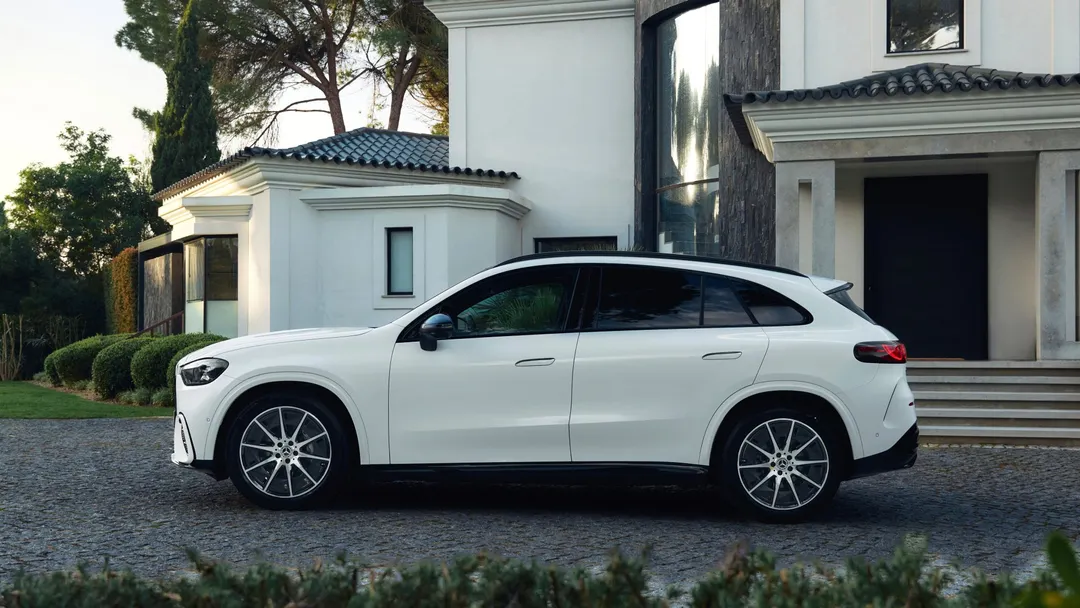 Mercedes Benz amplía la gama del GLC eléctrico con las nuevas variantes 250 y 300 4MATIC