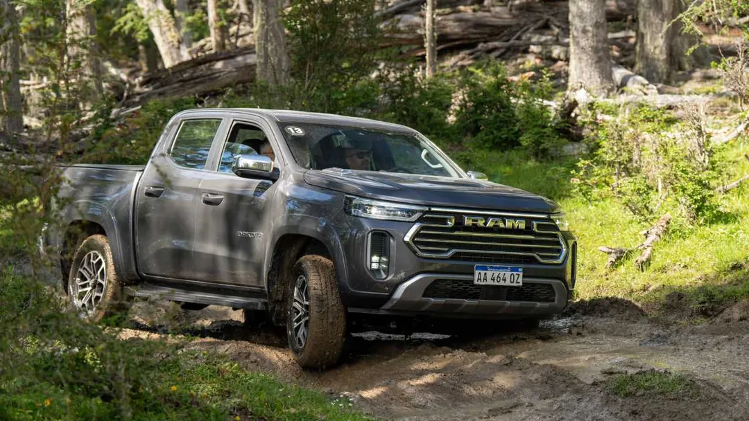 RAM Dakota