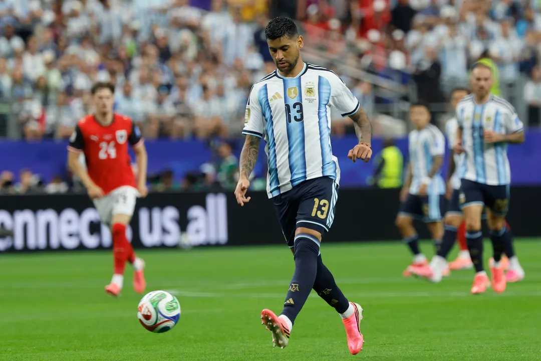 Cuti Romero prioriza la oferta del Atlético de Madrid por sobre la del Inter.