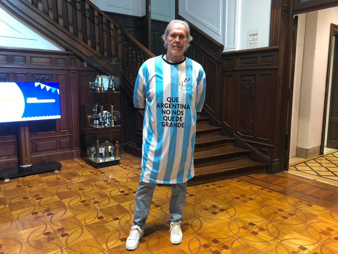 Gonzalo Bonadeo se puso la camiseta.