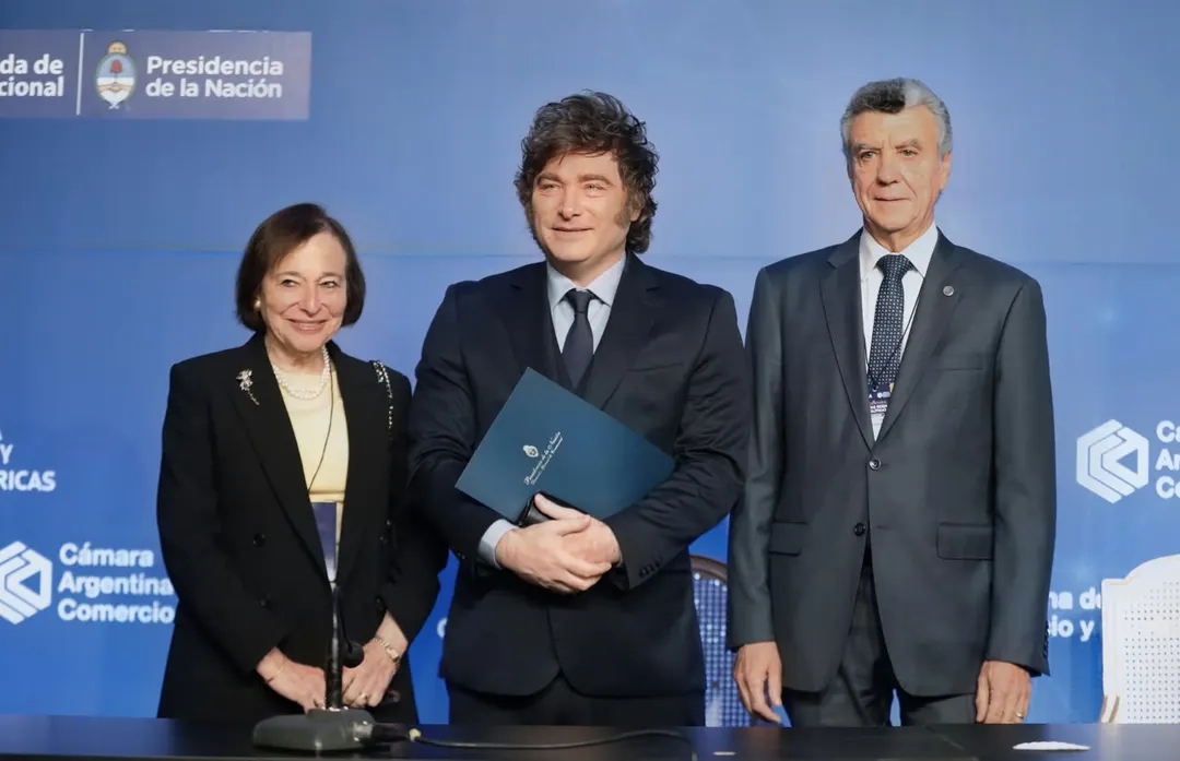 Javier Milei apuntó contra Macri en un evento empresario