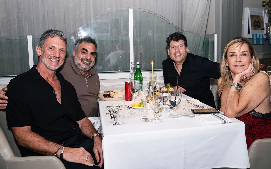 Leo Mateu junto a Roberto Moldavsky, Opy Morales y Marcela Tinayre.