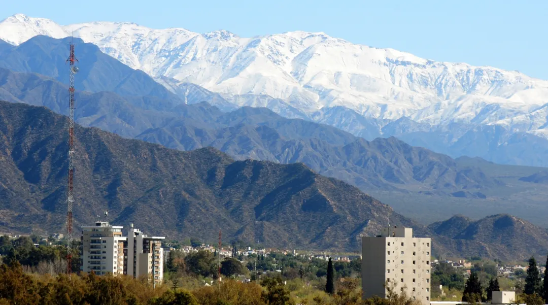 Mendoza tendrá este lunes una jornada con cielo despejado y ascenso de temperatura.