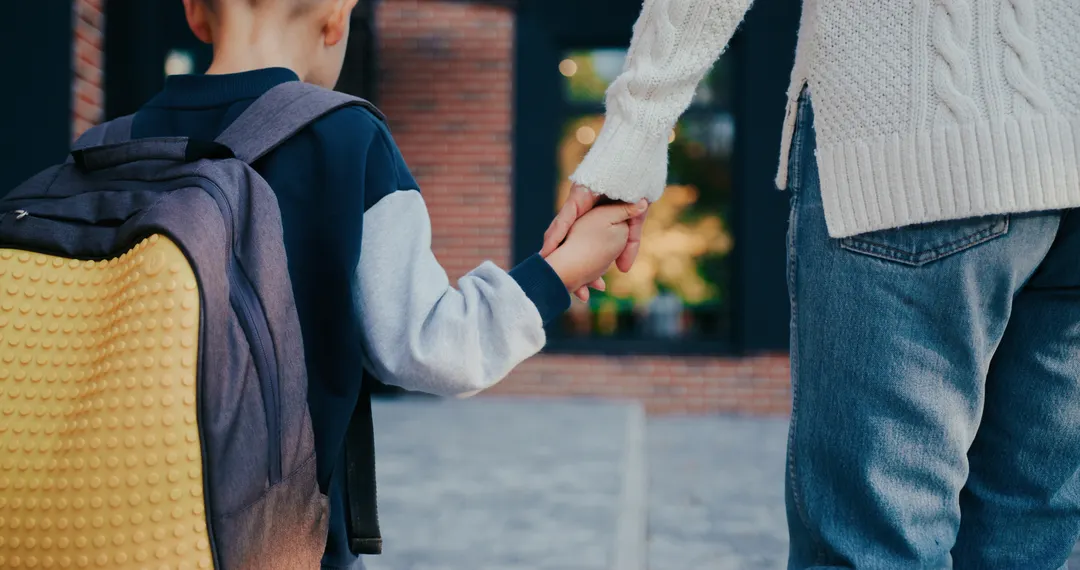 La Anses permite cambiar el vínculo registrado cuando el niño o adolescente no está bajo el cuidado de uno o de ninguno de sus progenitores.