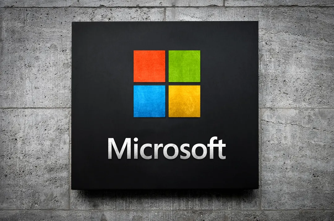 Word suma vista previa en web y mejor accesibilidad: texto alternativo automático para imágenes con IA.