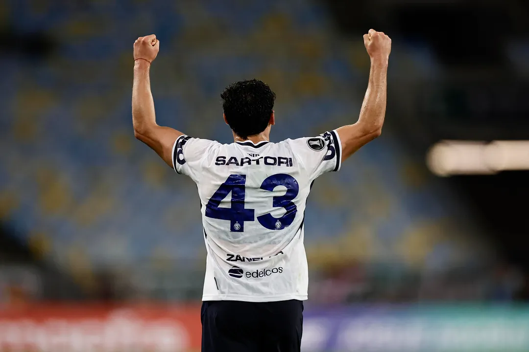 Sartori sufrió una lesión muscular ante Estudiantes (RC) que lo marginó del choque por Libertadores.