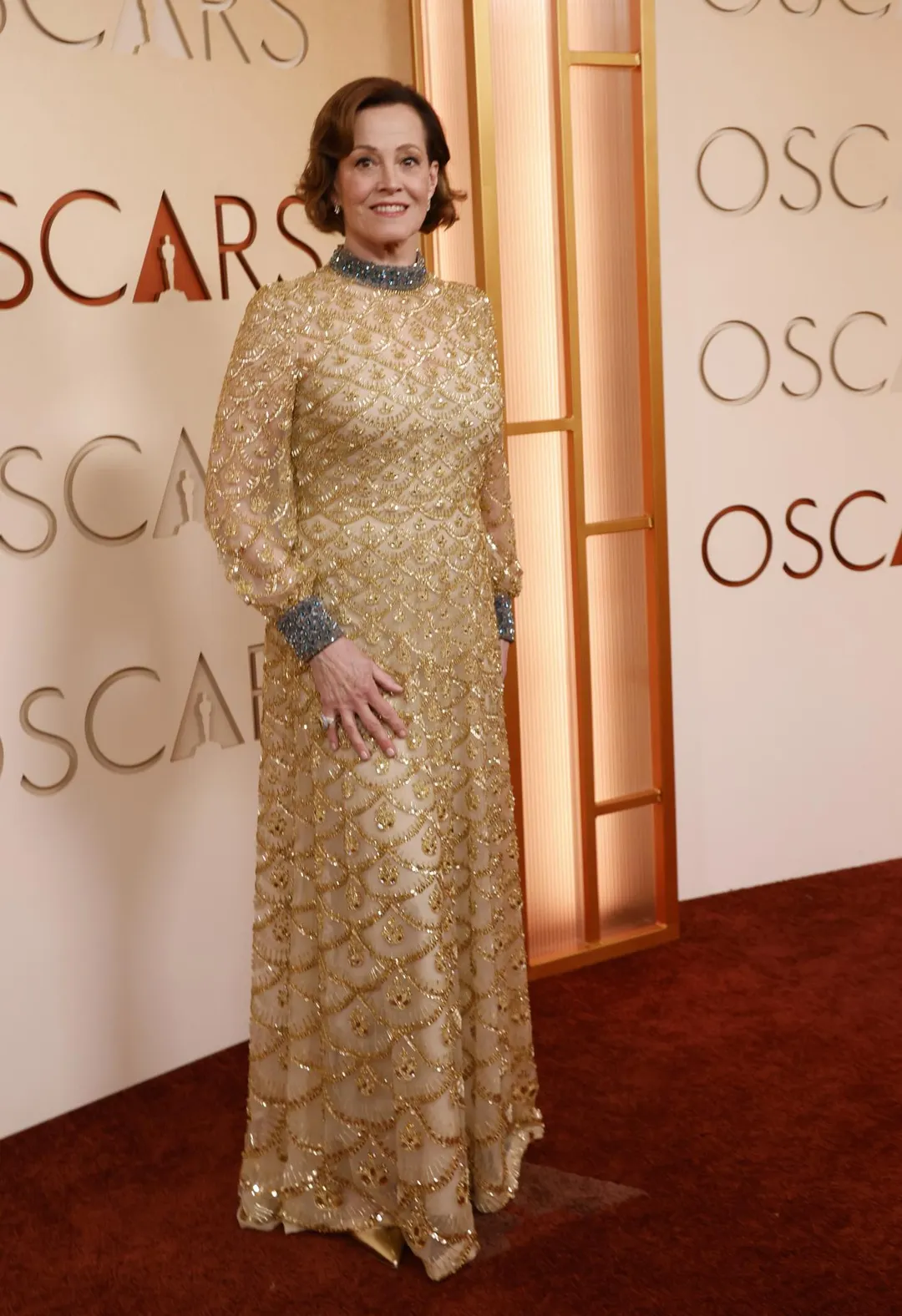 Sigourney Weaver.