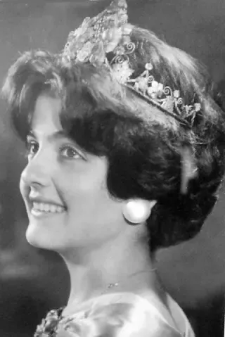 Adelina Tello.