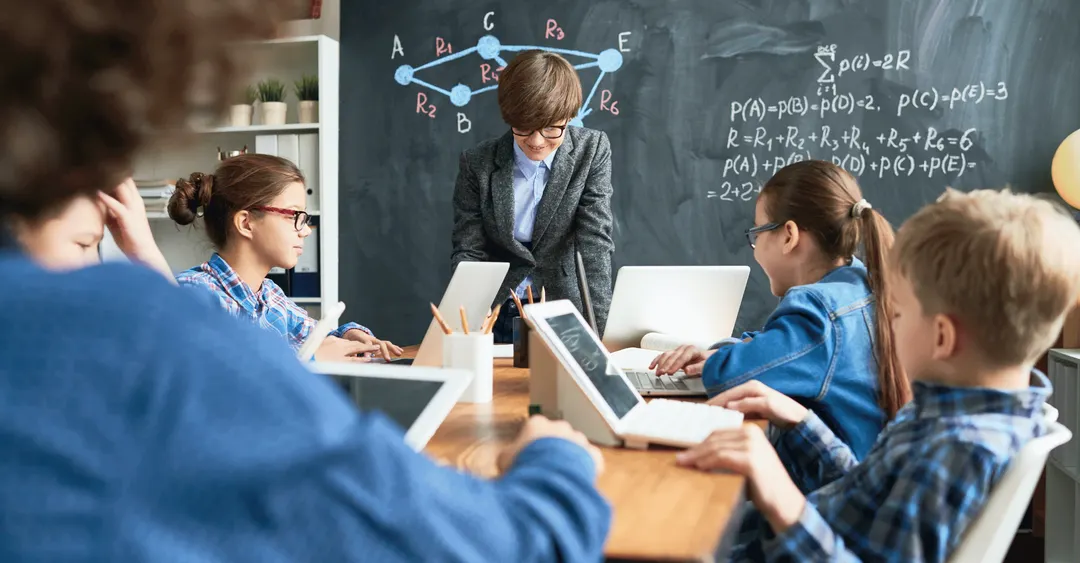 El perfil demográfico de quienes manifiestan mayor inquietud por el estado del sistema educativo revela datos sumamente llamativos.