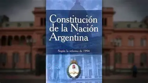 La historia constitucional ofrece ejemplos de esta tensión.