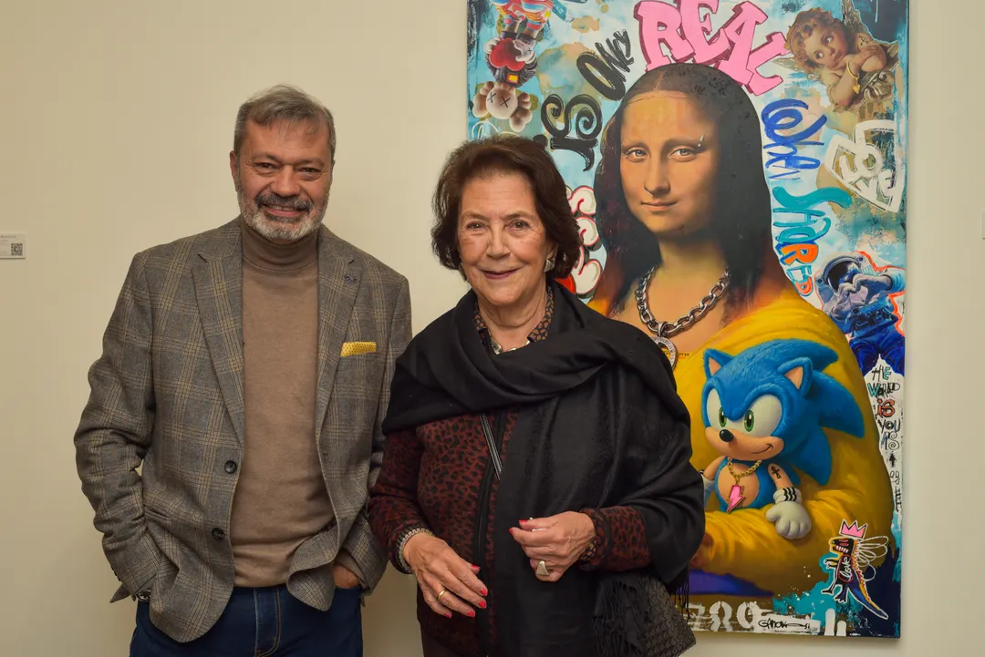 El médico Oscar Sagás y la gestora cultural Julieta Gargiulo.
