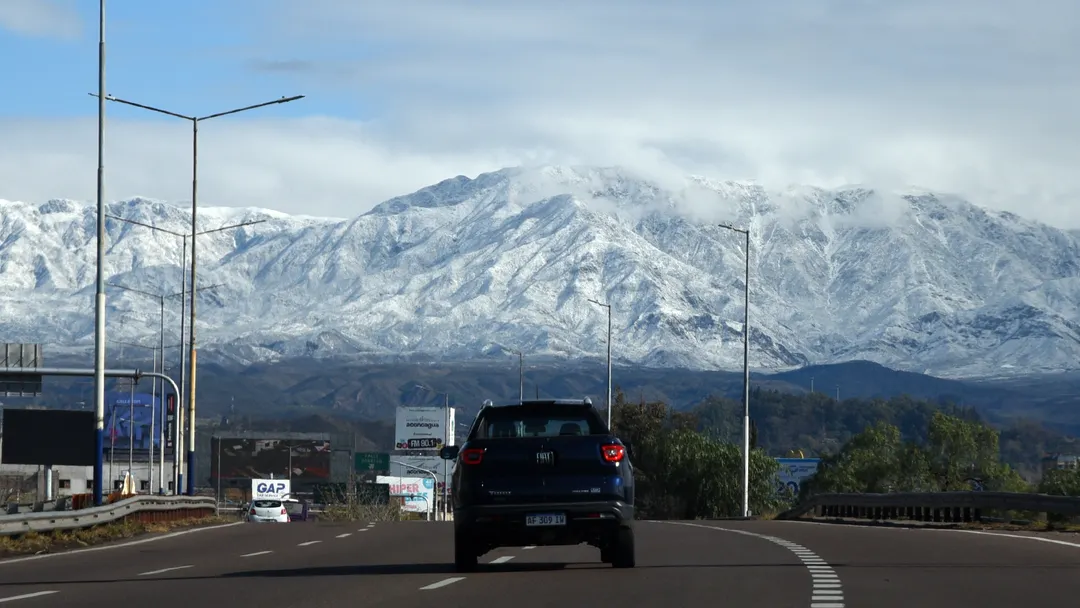 Las nevadas registradas en la cordillera ayudaron a que el turismo de montaña dé un salto.