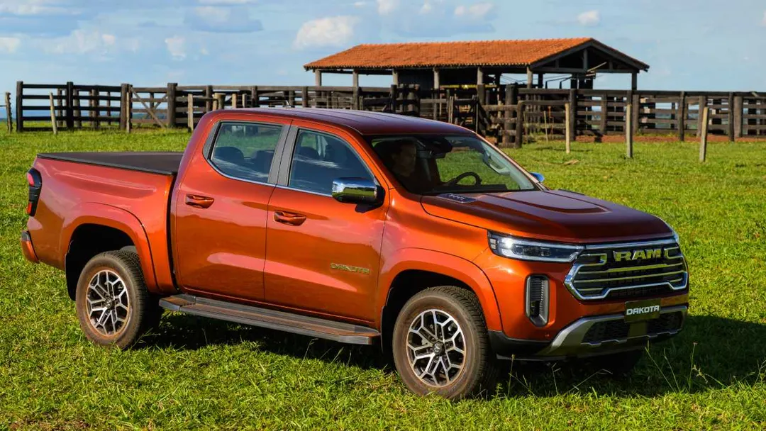 RAM Dakota