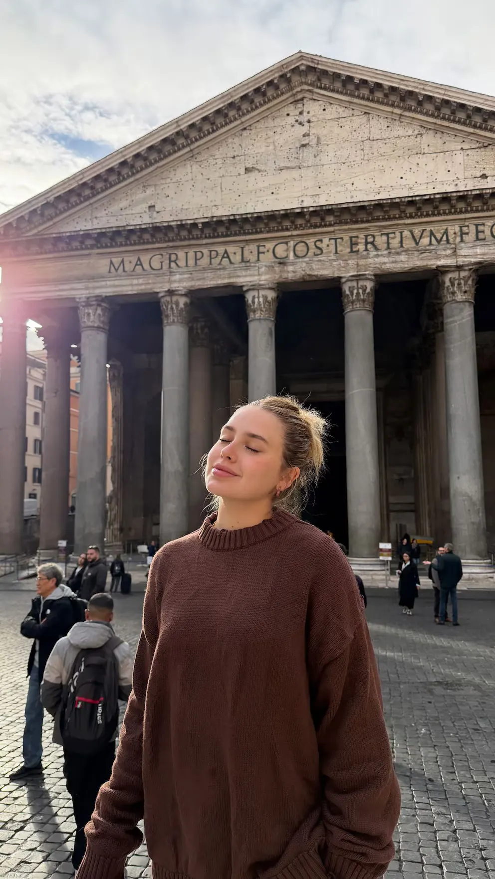 La influencer recorrió la capital italiana.