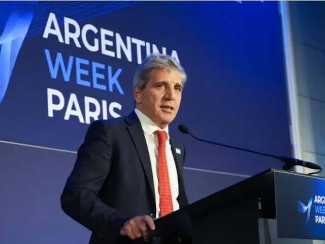 Caputo admitió que la economía crece menos y señaló al kirchnerismo como factor de incertidumbre