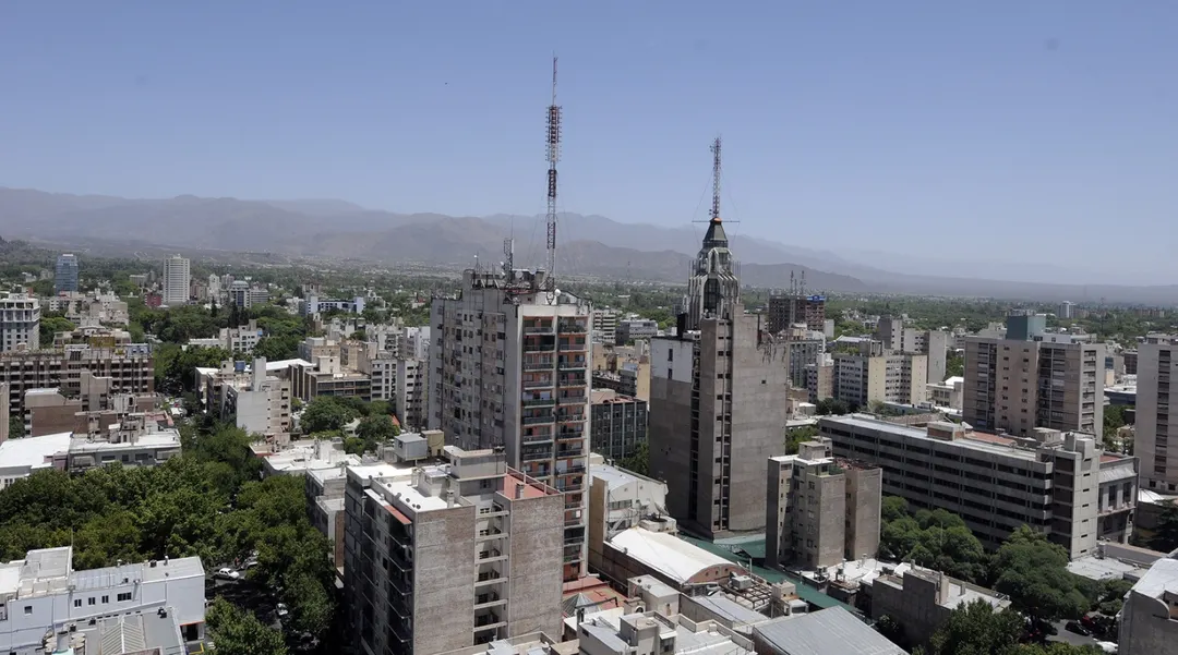 El Gran Mendoza espera un lunes casi primaveral, con una máxima de 21°.